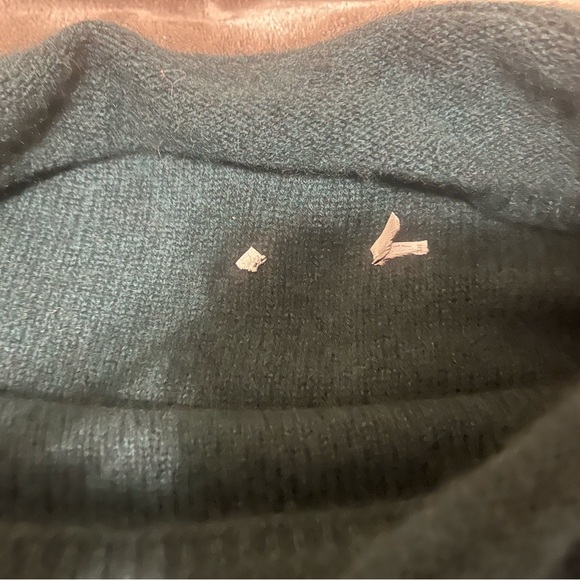 Vince 100% cashmere mock funnel sweater XL - Picture 6 of 10